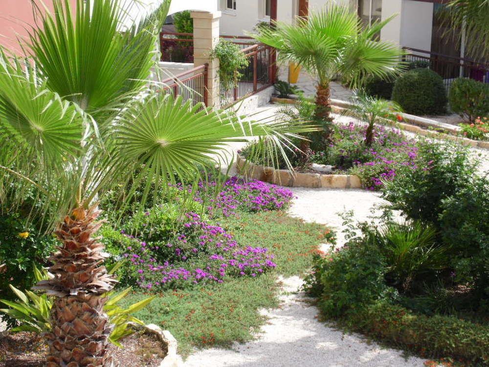 Adriana Holiday Resort Paphos ภายนอก รูปภาพ