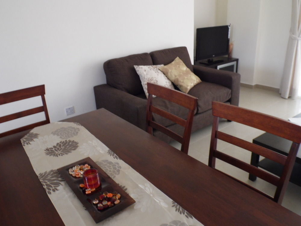 Adriana Holiday Resort Paphos ภายนอก รูปภาพ